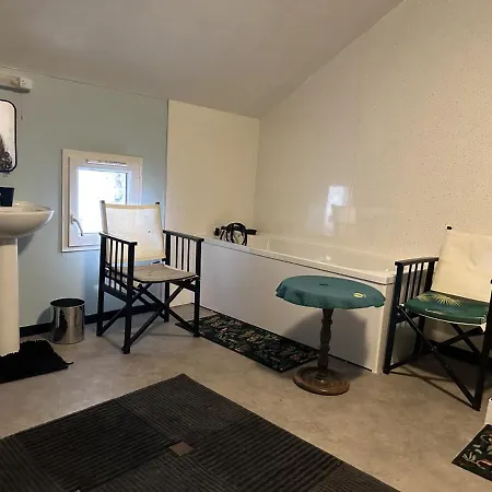 53bou Bed & Breakfast Uglas