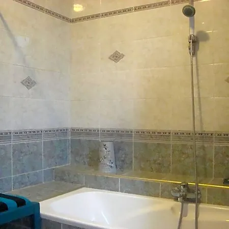 53bou Bed & Breakfast
